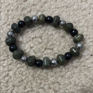 Women’s Beaded Bracelet, Excellent Condition! Super Cute!